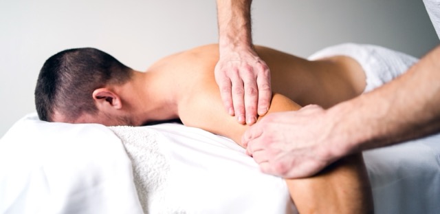 Pratique de l’ostéopathie tissulaire au niveau du dos